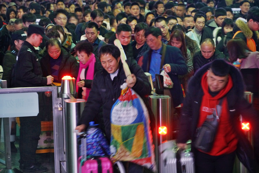 天博体育官方平台入口2022年春运从1月17日开始至2月25日结束 共40天(图1)